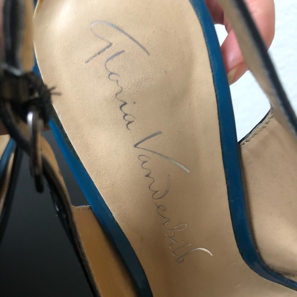 Gloria Vanderbilt Blue Suede Sole Heels - Picture 5 of 5